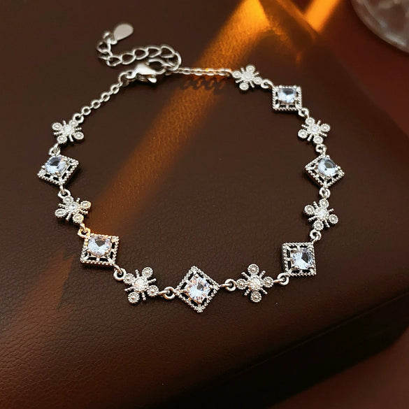 Wholesale Women's Light Luxury Geometric Copper Plastic Zircon Bracelet