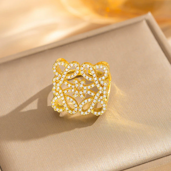 Wholesale Women's Light Luxury Geometric Gold Plated Copper Cut Out Diamond Fashion Ring