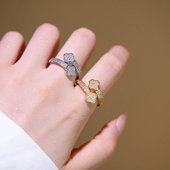 Wholesale Women's Light Luxury Geometric Gold Plated Copper Fourleaf Clover Open Niche Design Bracelet