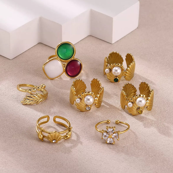 Wholesale Women's Light Luxury Geometric Goldinlaid Ring With Shell Imitation Pearl Fourleaf Clover Heart And Fruit Shapes