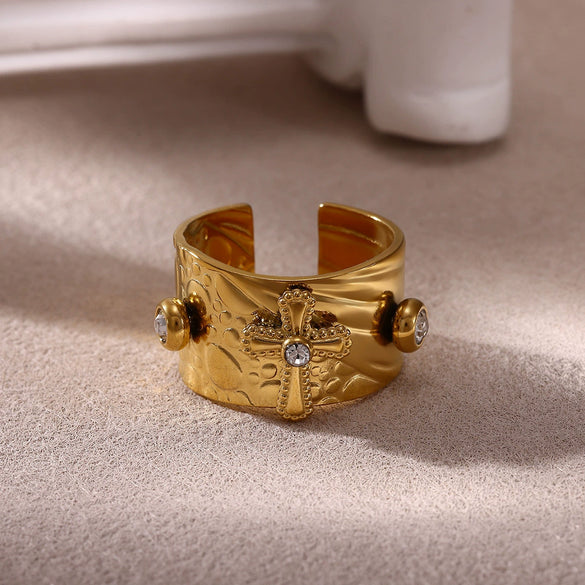 Wholesale Women's Light Luxury Geometric Heart Shape Inlaid With Gold Gold Plated Copper Ring