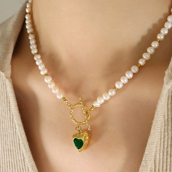 Wholesale Women's Light Luxury Geometric Heart Zircon Pendant Necklace With Natural Freshwater Pearl Chain And Titanium Steel Electroplating