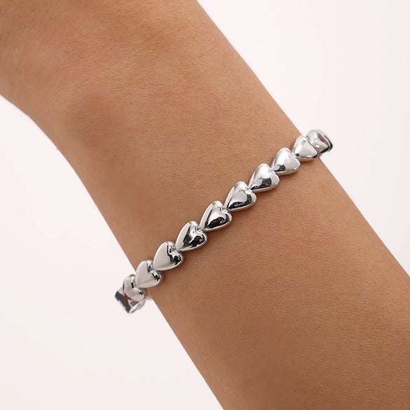 Wholesale Women's Light Luxury Geometric 18K Goldplated 316L Stainless Steel Love Bracelet
