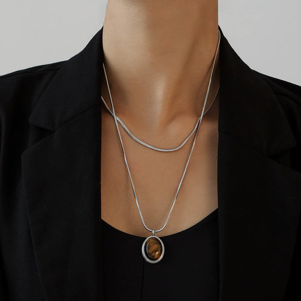 Wholesale Women's Light Luxury Geometric Pattern Oval Tiger Eye Stone Stainless Steel Electroplated Pendant Necklace For Autumn And Winter