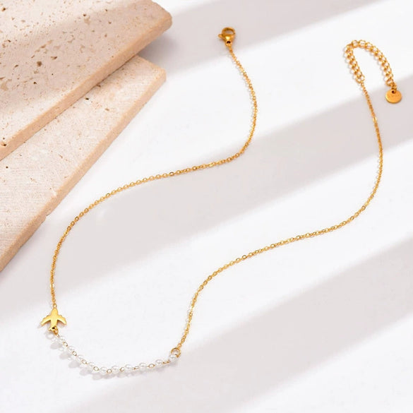 Wholesale Women's Light Luxury Geometric Pearl Oshaped Chain Necklace With Titanium Steel Electroplating