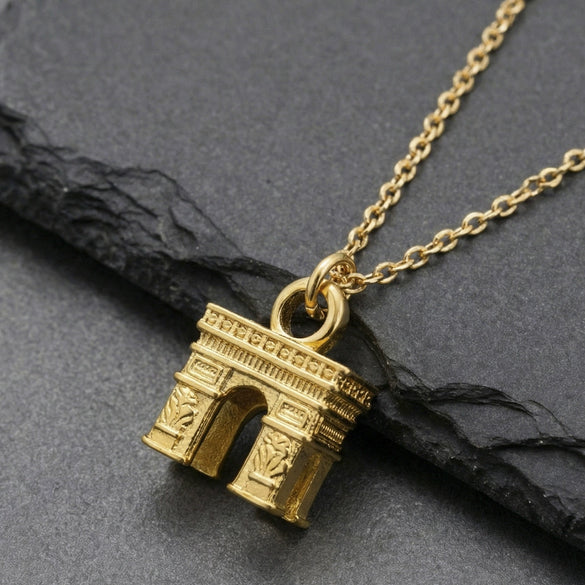 Wholesale Women's Light Luxury Geometric Pendant Necklace Stainless Steel 18K Gold Plated