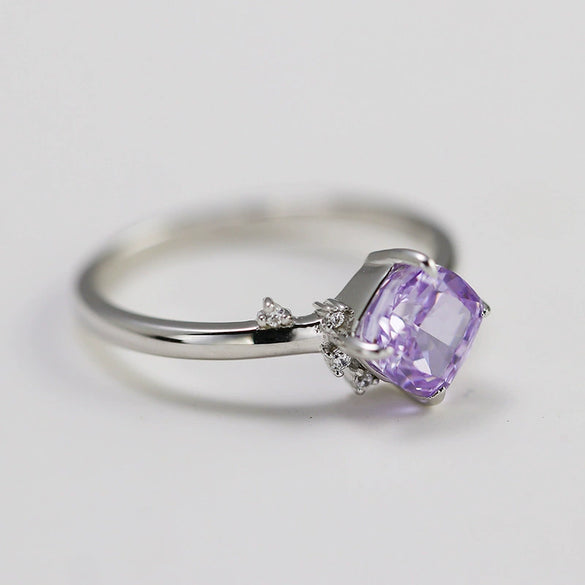 Wholesale Women's Light Luxury Geometric 925 Silver Electroplated Ring With Ice Flower Zirconium And White Zirconium