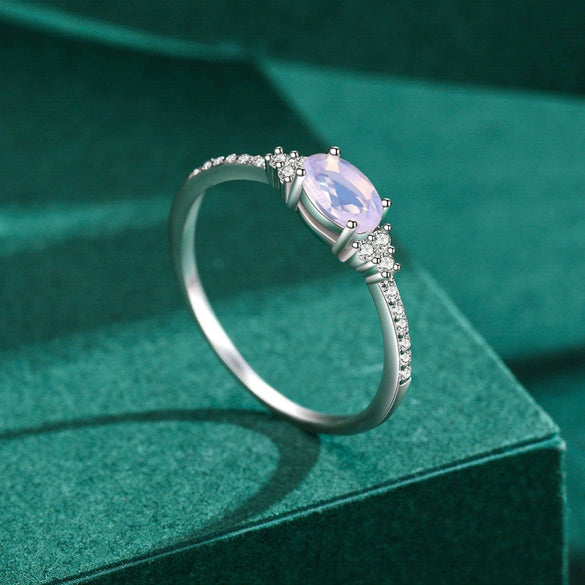 Wholesale Women's Light Luxury Geometric 925 Silver Oval Pink Crystal Ring Jewelry With Seiko Design