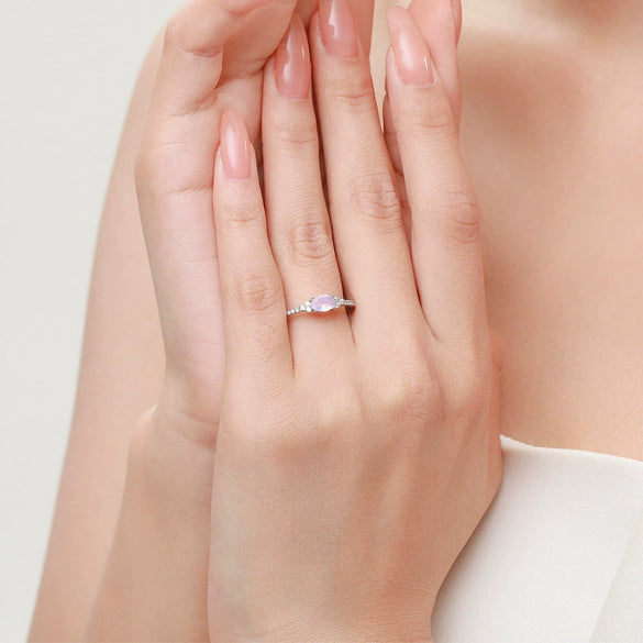 Wholesale Women's Light Luxury Geometric 925 Silver Oval Pink Crystal Ring Jewelry With Seiko Design