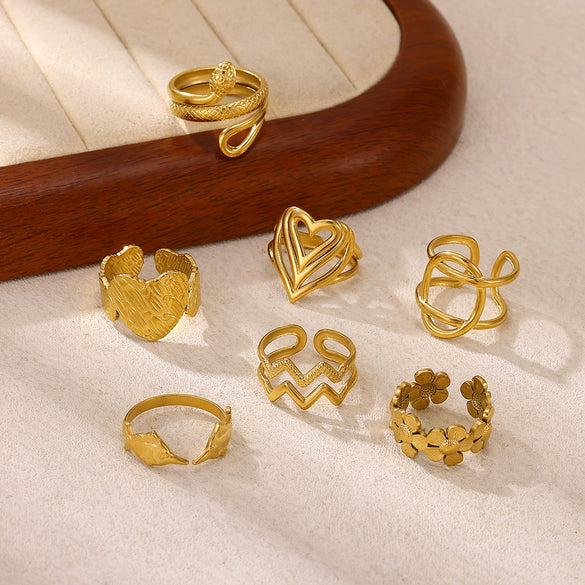 Wholesale Women's Light Luxury Geometric Snake Ring Inlaid With Gold Fruit Pattern Titanium Steel