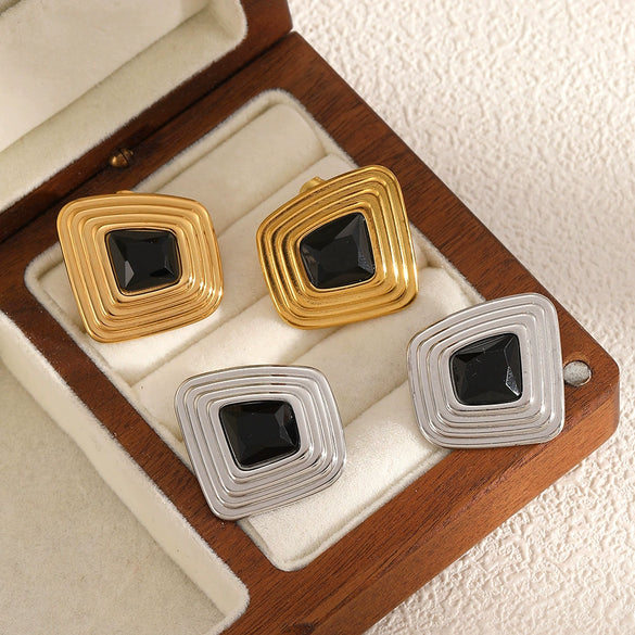 Wholesale Women's Light Luxury Geometric Stainless Steel Earrings With Electroplating