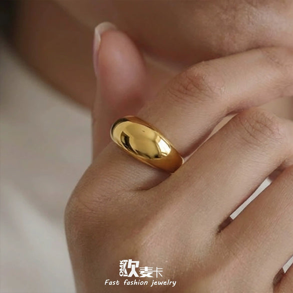 Wholesale Women's Light Luxury Geometric Stainless Steel Electroplated 18K Gold Ring