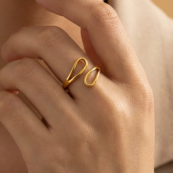 Wholesale Women's Light Luxury Geometric Stainless Steel Electroplated Ring And Bracelet Accessories