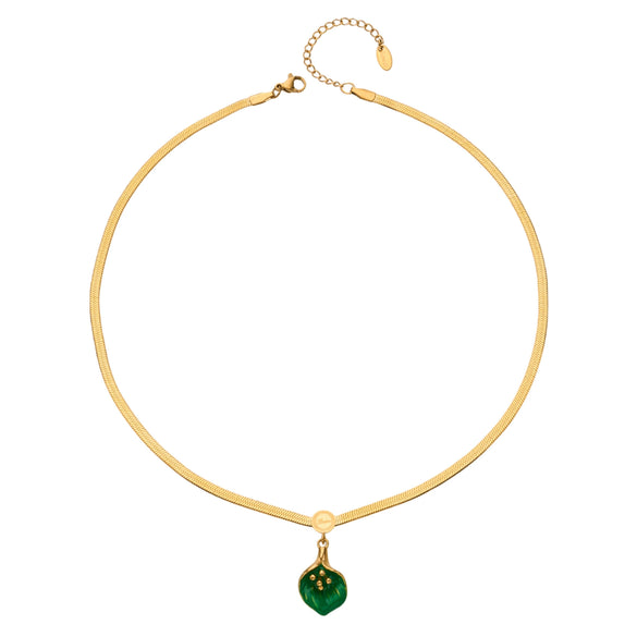 Wholesale Women's Light Luxury Geometric Stainless Steel Electroplated Snake Bone Chain Necklace With Green Leaf Pendant