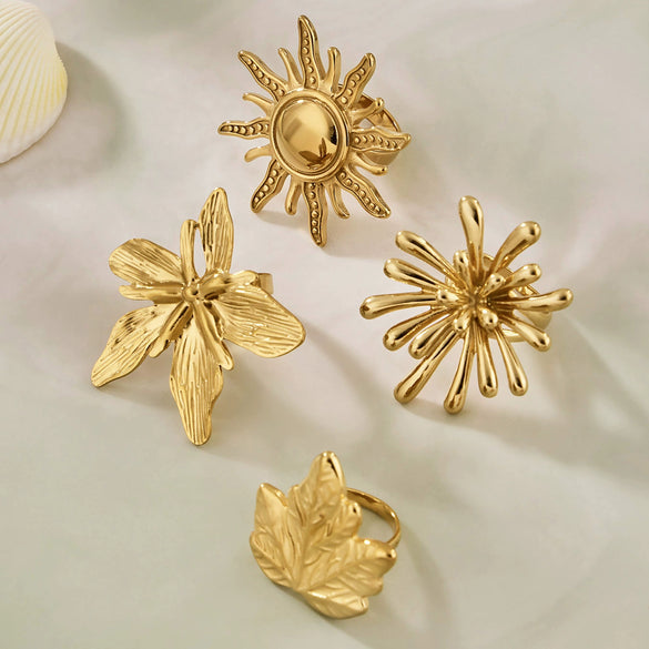 Wholesale Women's Light Luxury Geometric Stainless Steel Vintage Floral Maple Leaf Ring Set 18K Gold Plated