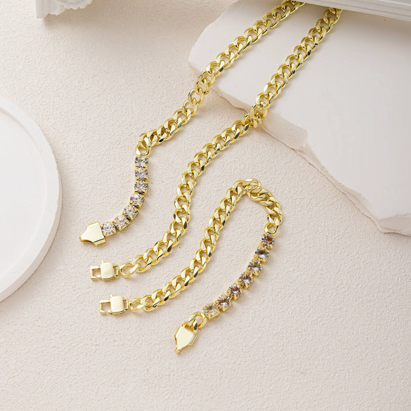 Wholesale Women's Light Luxury Geometric Titanium Steel And Copper Electroplated Cuban Chain Short Necklace With Diamonds