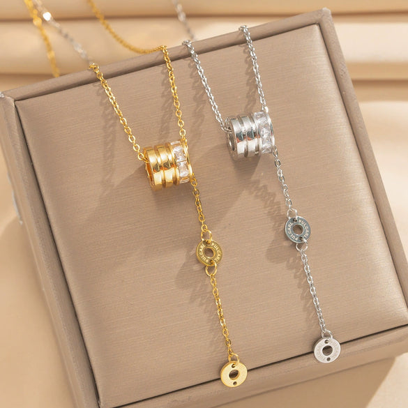 Wholesale Women's Light Luxury Geometric Titanium Steel And Copper Necklace With 18K Real Gold Plating