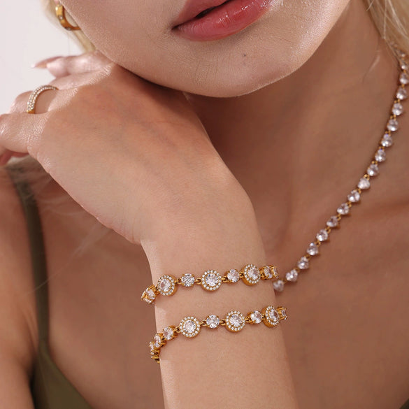 Wholesale Women's Light Luxury Geometric Titanium Steel Bracelet With Electroplated 5A Zircon Full Diamond And Heavy Industry Design Chain Decoration