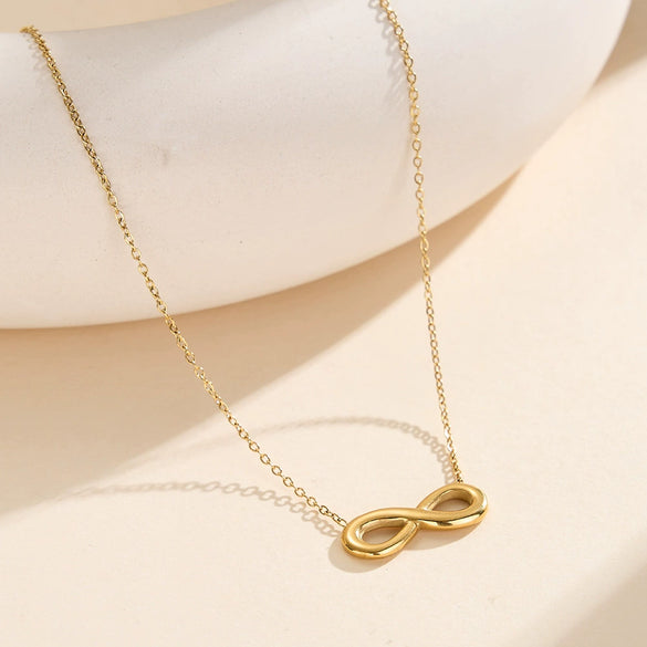 Wholesale Women's Light Luxury Geometric Titanium Steel 18K Gold Plated Mobius Infinity Love Pendant Calendering Chain Necklace