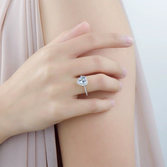 Wholesale Women's Light Luxury Heartshaped Zircon 925 Sterling Silver Ring With Seiko Design