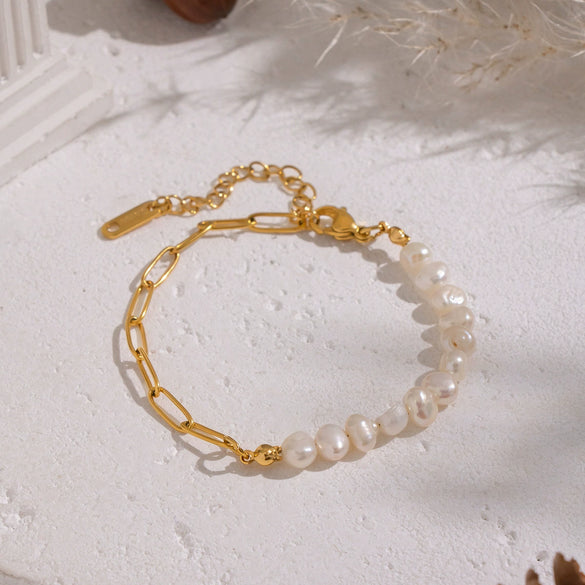 Wholesale Women's Light Luxury Minimalist Electroplated Stainless Steel And Natural Freshwater Pearl Spliced Chain Necklace