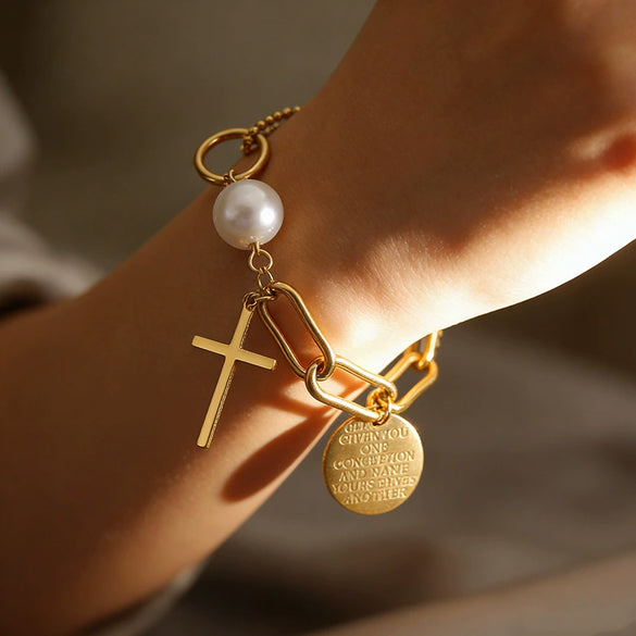 Wholesale Women's Light Luxury Minimalist Geometric Cross Stainless Steel 18K Goldplated Bracelet