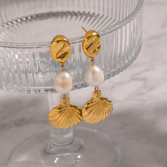 Wholesale Women's Light Luxury Minimalist Geometric Freshwater Pearl Shell Stainless Steel Earrings With Vacuum Real Gold Plating
