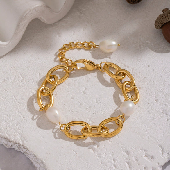 Wholesale Women's Light Luxury Minimalist Geometric Natural Freshwater Pearl Stainless Steel Real Gold Plated Bracelet
