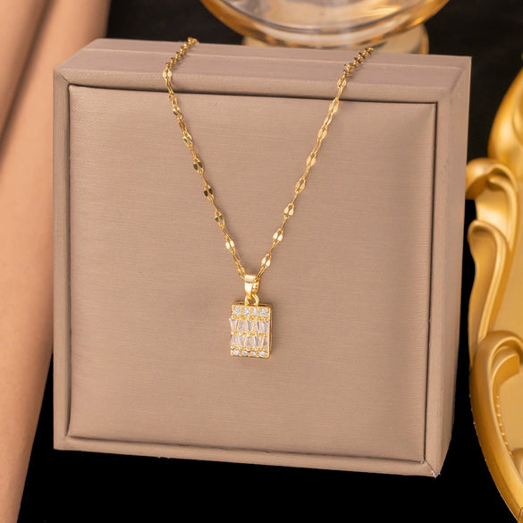 Wholesale Women's Light Luxury Minimalist Heart Shape Copper Electroplated Clavicle Chain Necklace