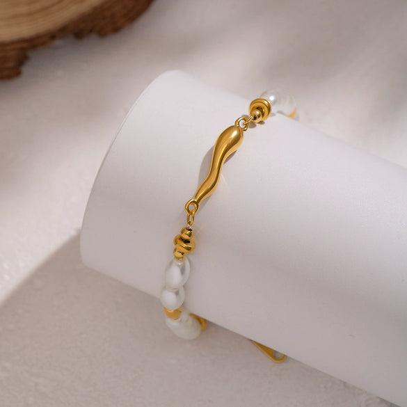 Wholesale Women's Light Luxury Minimalist Real Gold Plated Stainless Steel Irregular Geometric Pearl Shell Beads Beaded Bracelet Hand Jewelry