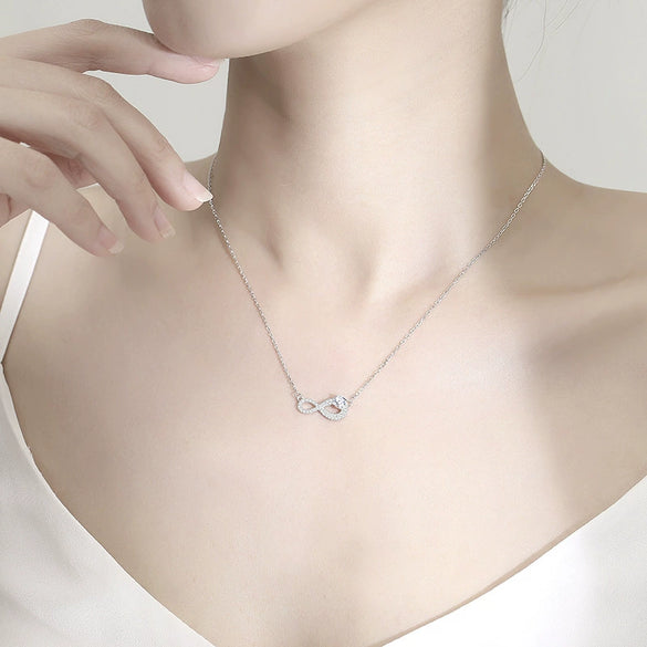 Wholesale Women's Light Luxury Necklace S925 Silver Unlimited Symbol Pendant With Diamond Cross Chain Geometric Style