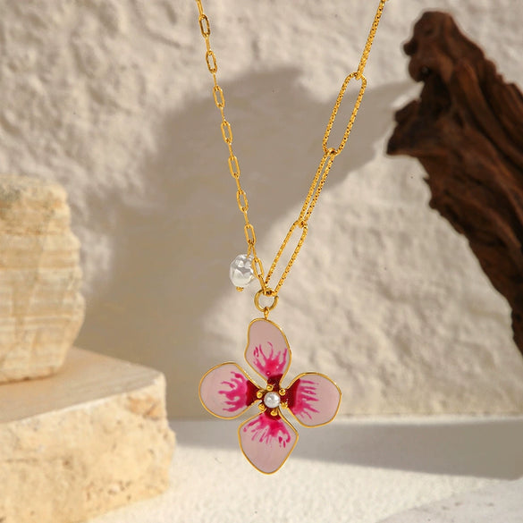 Wholesale Women's Light Luxury Real Gold Plated Flower Necklace Regular Chain