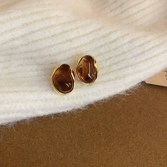 Wholesale Women's Light Luxury Resin Earrings With Geometric Heart Design And Electroplating