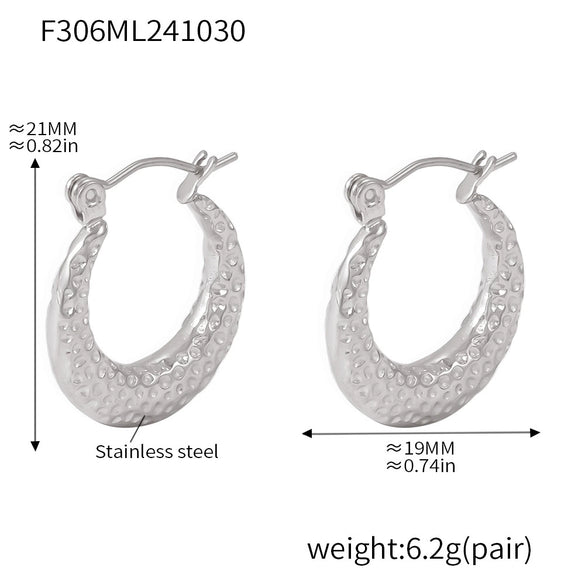 Wholesale Women's Light Luxury Stainless Steel Earrings With Dot Pattern Ins Wave Shape Pvd Electroplated And Colorpreserving Niche And Geometric Style