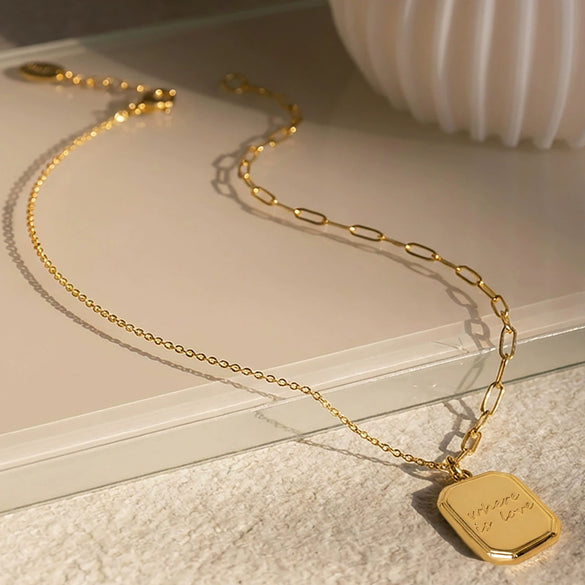 Wholesale Women's Light Luxury Stainless Steel Electroplated Geometric Letter Pendant Choker Necklace
