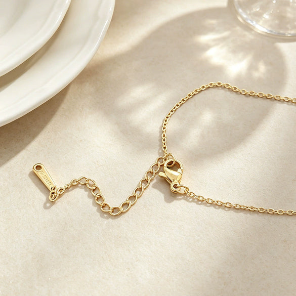 Wholesale Women's Light Luxury Stainless Steel 18K Gold Plated Zircon Flower Necklace