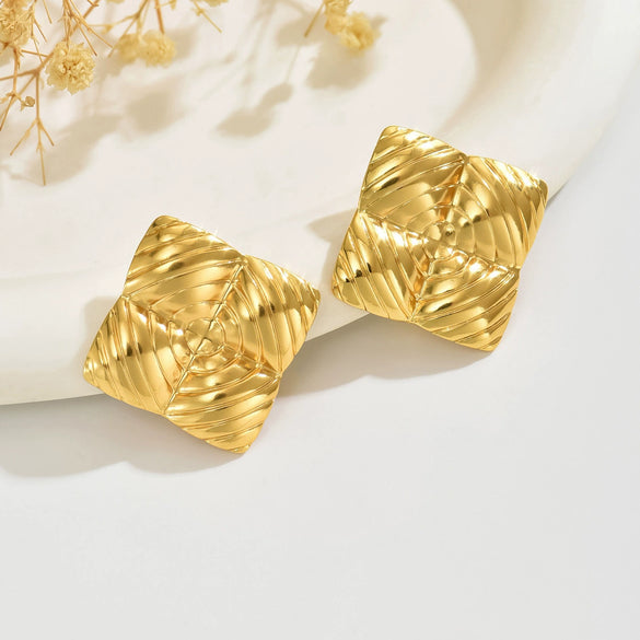 Wholesale Women's Light Luxury Stamped Geometric Stainless Steel Earrings
