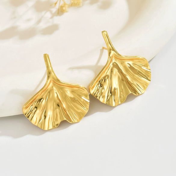 Wholesale Women's Light Luxury Stamped Stainless Steel Leaf Earrings