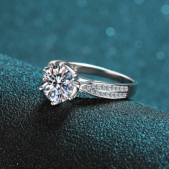 Wholesale Women's Light Luxury 925 Sterling Silver Ring With Crown Pattern And Electroplating Treatment