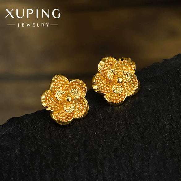Wholesale Women's Light Luxury Style Alloy Electroplated Imitation Gold Color Simple Earrings