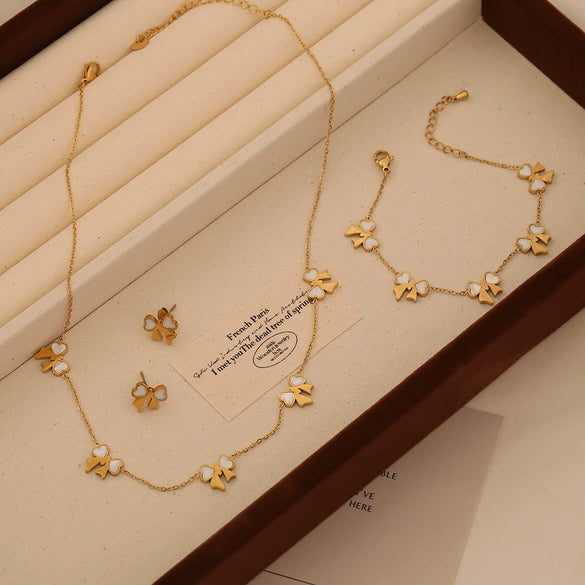 Wholesale Women's Light Luxury Style Flower Shape Real Gold Plated Stainless Steel Necklace Set