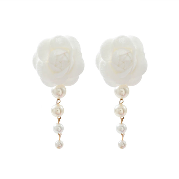 Wholesale Women's Light Luxury Style Hand Knitted Imitation Pearl Flower Earrings