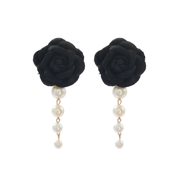 Wholesale Women's Light Luxury Style Hand Knitted Imitation Pearl Flower Earrings