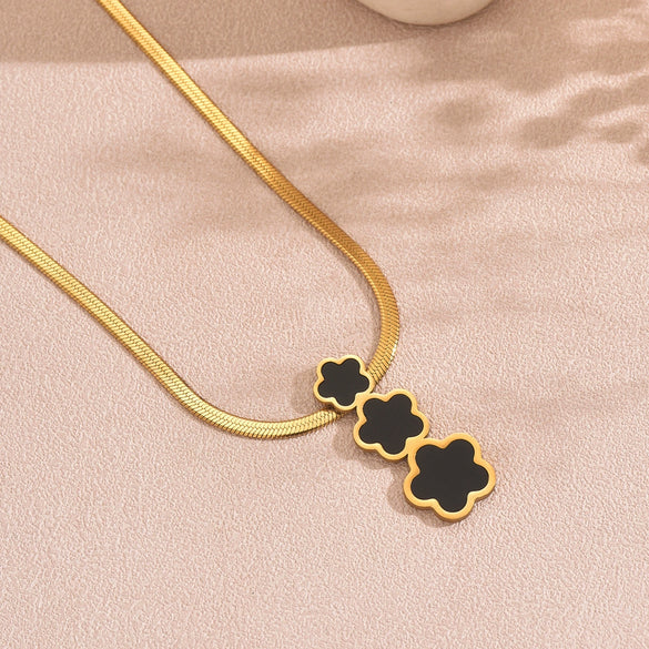 Wholesale Women's Light Luxury Style 18K Gold Electroplated Stainless Steel And Titanium Steel Flower Pendant Snake Bone Necklace