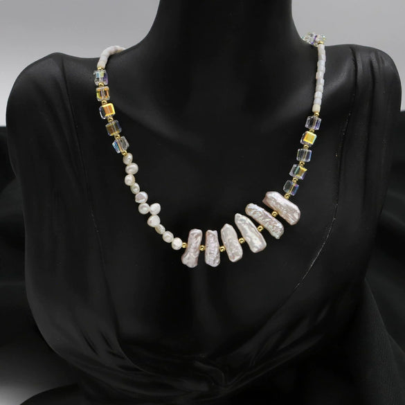 Wholesale Women's Light Luxury Style Natural Freshwater Pearl Ushaped Bead Necklace With Bamboo Chain