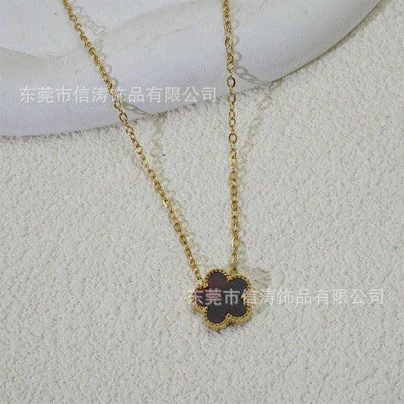 Wholesale Women's Light Luxury Style Stainless Steel And Titanium Steel Electroplated Geometric Five Leaf Clover And Flower Pendant Clavicle Necklace
