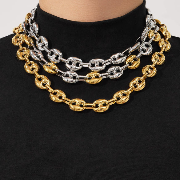 Wholesale Women's Light Luxury Style Stainless Steel Colorblocked Hollow Pig Nose Necklace Bracelet Set With 18K Gold Plating