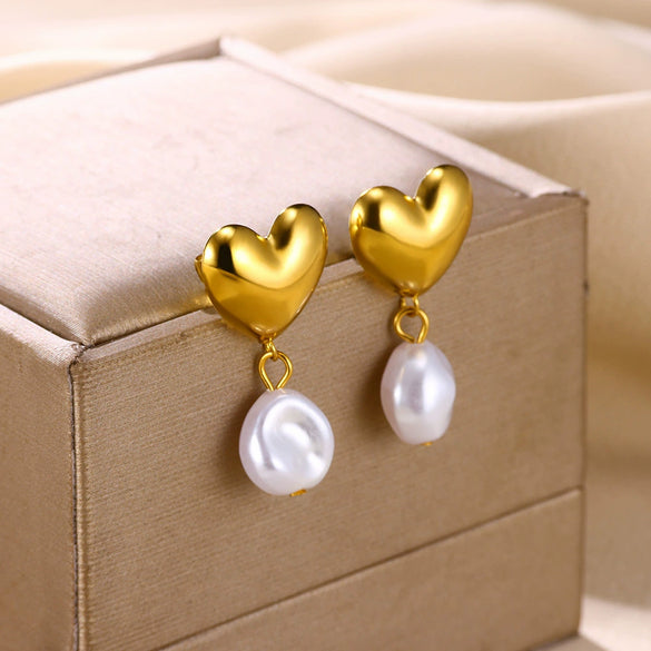 Wholesale Women's Light Luxury Style Stainless Steel Fresh Water Pearl Earrings With Flower And Leaves Pattern And Electroplating Design