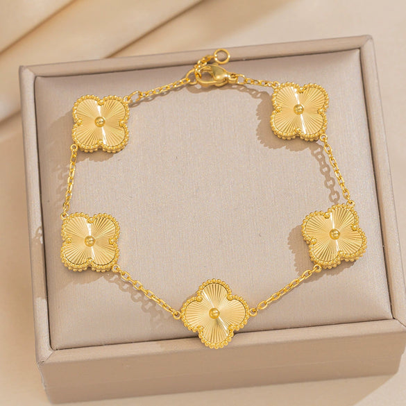 Wholesale Women's Light Luxury Style Titanium Steel Electroplated Four Leaf Clover Laser Bracelet