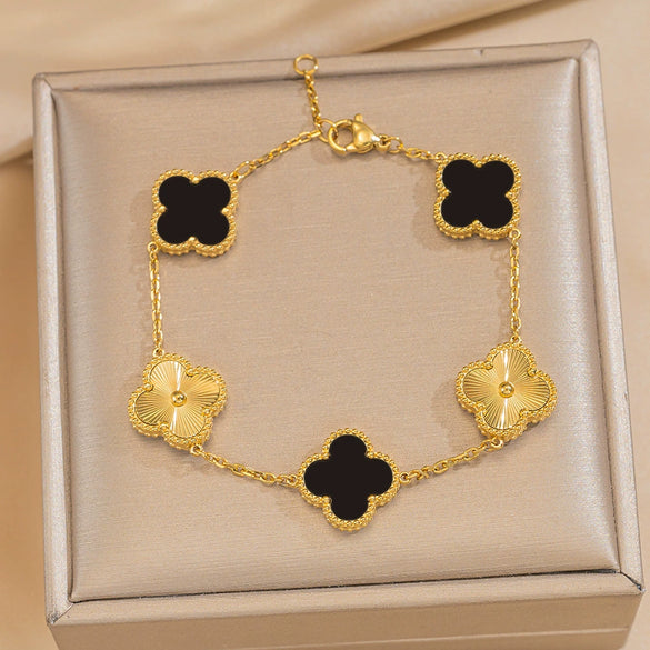 Wholesale Women's Light Luxury Style Titanium Steel Electroplated Four Leaf Clover Laser Bracelet